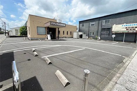 37台の大型駐車場完備